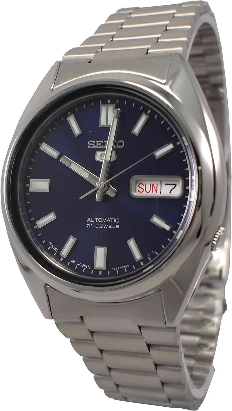 SEIKO Men Automatic WATCH, Analog Display and Stainless Steel Strap SNXS77J1